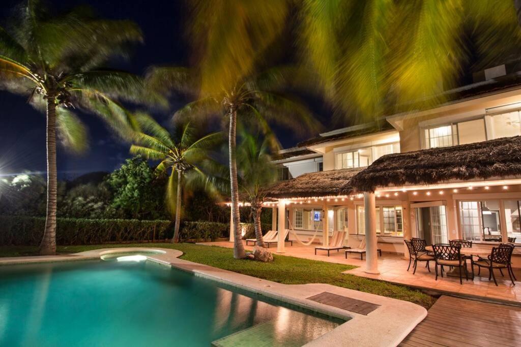 El Meco Beachfront & Private Pool Villa By Casa Paraiso Cancún Dış mekan fotoğraf